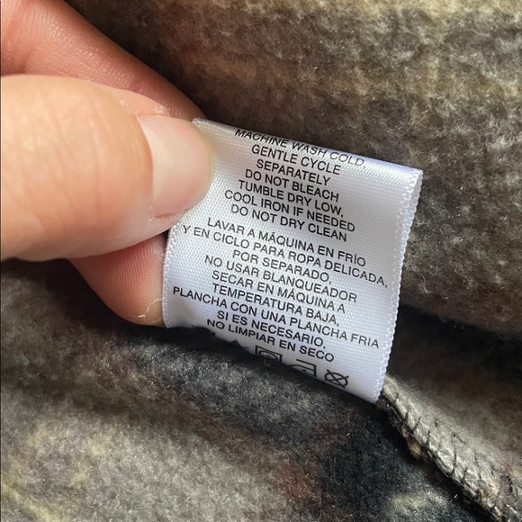 Outdoor Life Plaid Fleece Shirt Jacket in Black and Tan - Picture 10 of 10